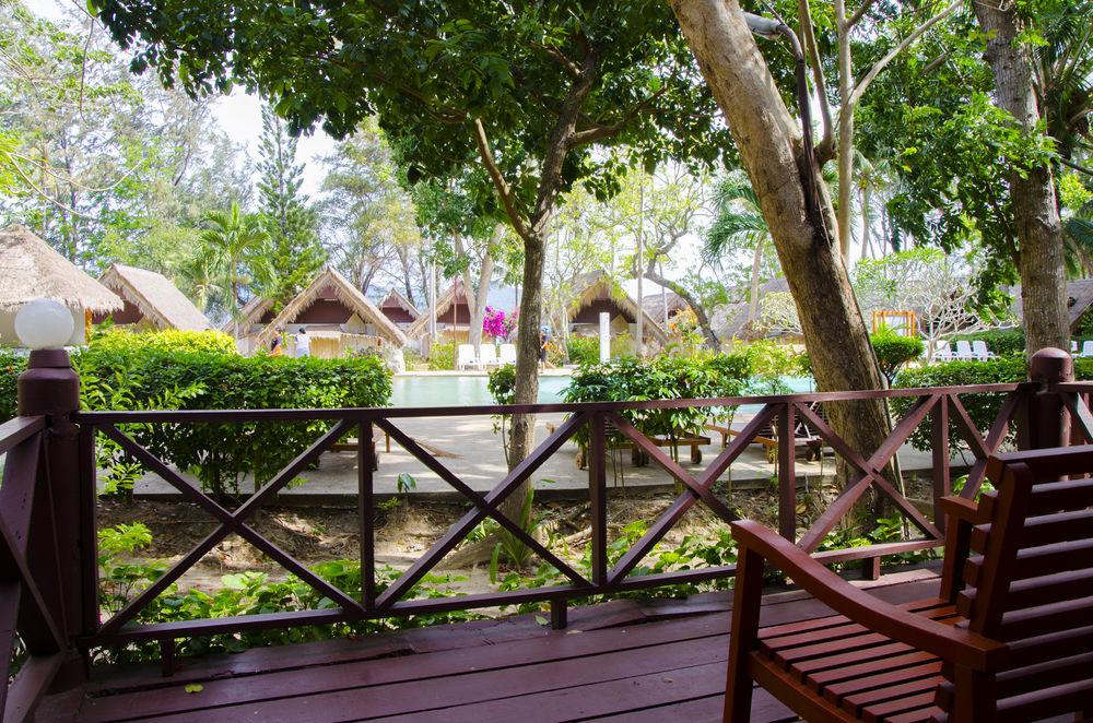 Coral Island Resort Phuket Exterior photo